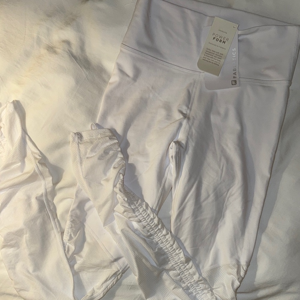 Fabletics White High-Waisted Leggings